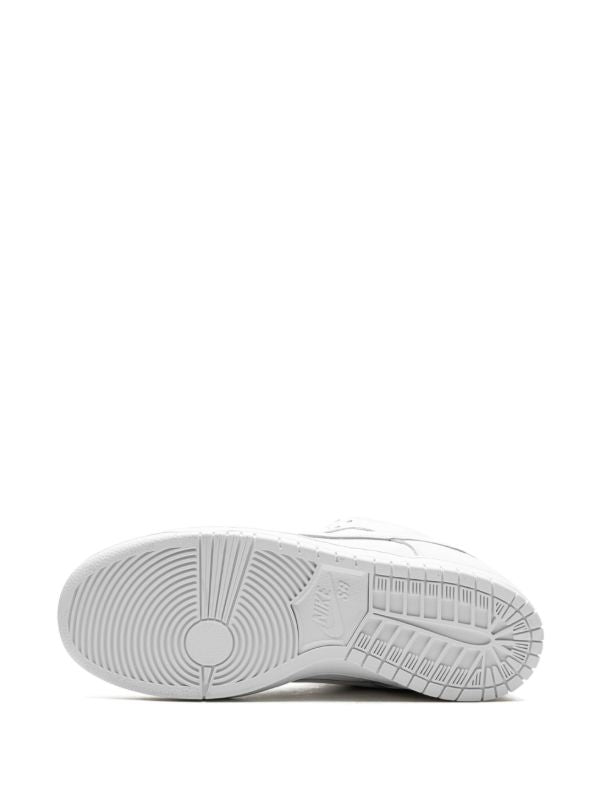 Nike SB Dunk Low Pro "Triple White"