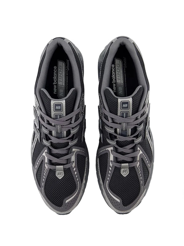 New Balance 1906R – Metallic Black & Grey
