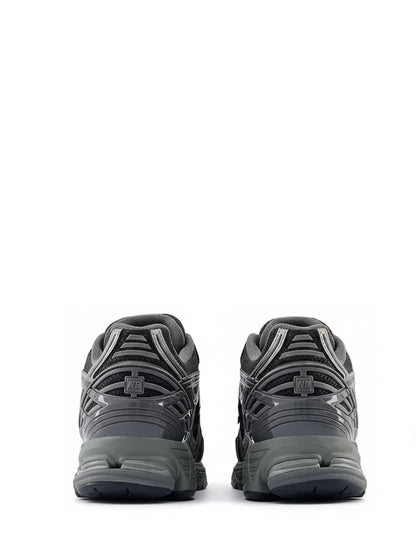 New Balance 1906R – Metallic Black & Grey
