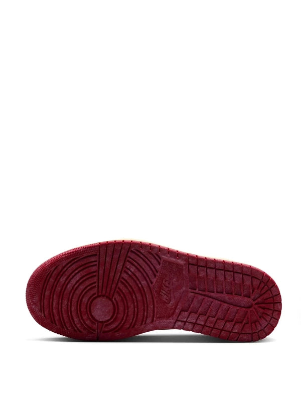 Air Jordan 1 Low OG "Black/Sail/Red" – Vintage Aesthetic