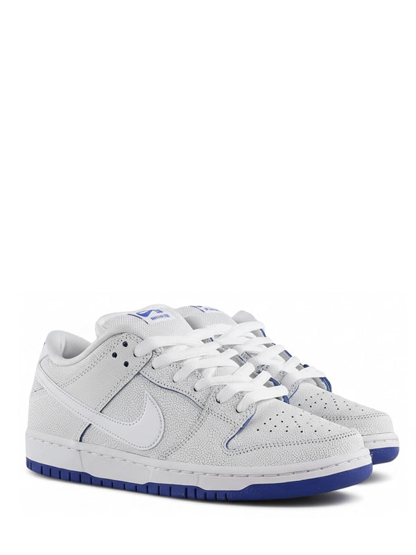 Nike SB Dunk Low "Stingray" – White/Hyper Royal