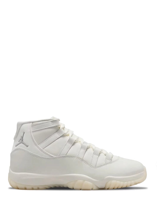 Air Jordan 11 Retro "Pure White"