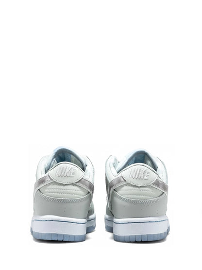 Nike SB Dunk Low "Metallic Silver & Grey"