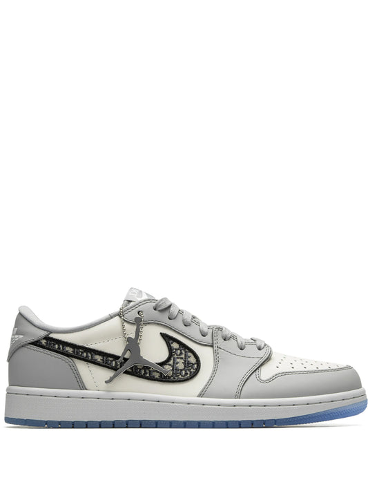 Air Jordan 1 Low OG x Dior "Grey/White"