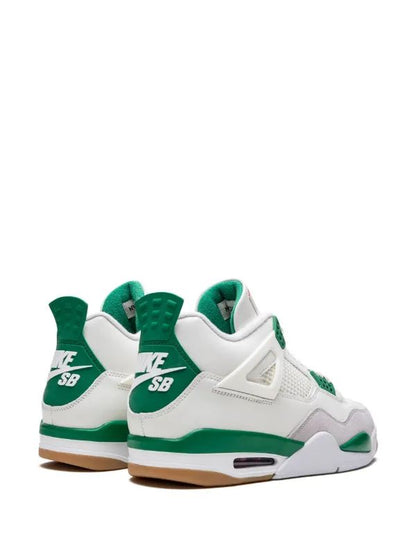 Nike Air Jordan 4 Retro 'Pine Green'