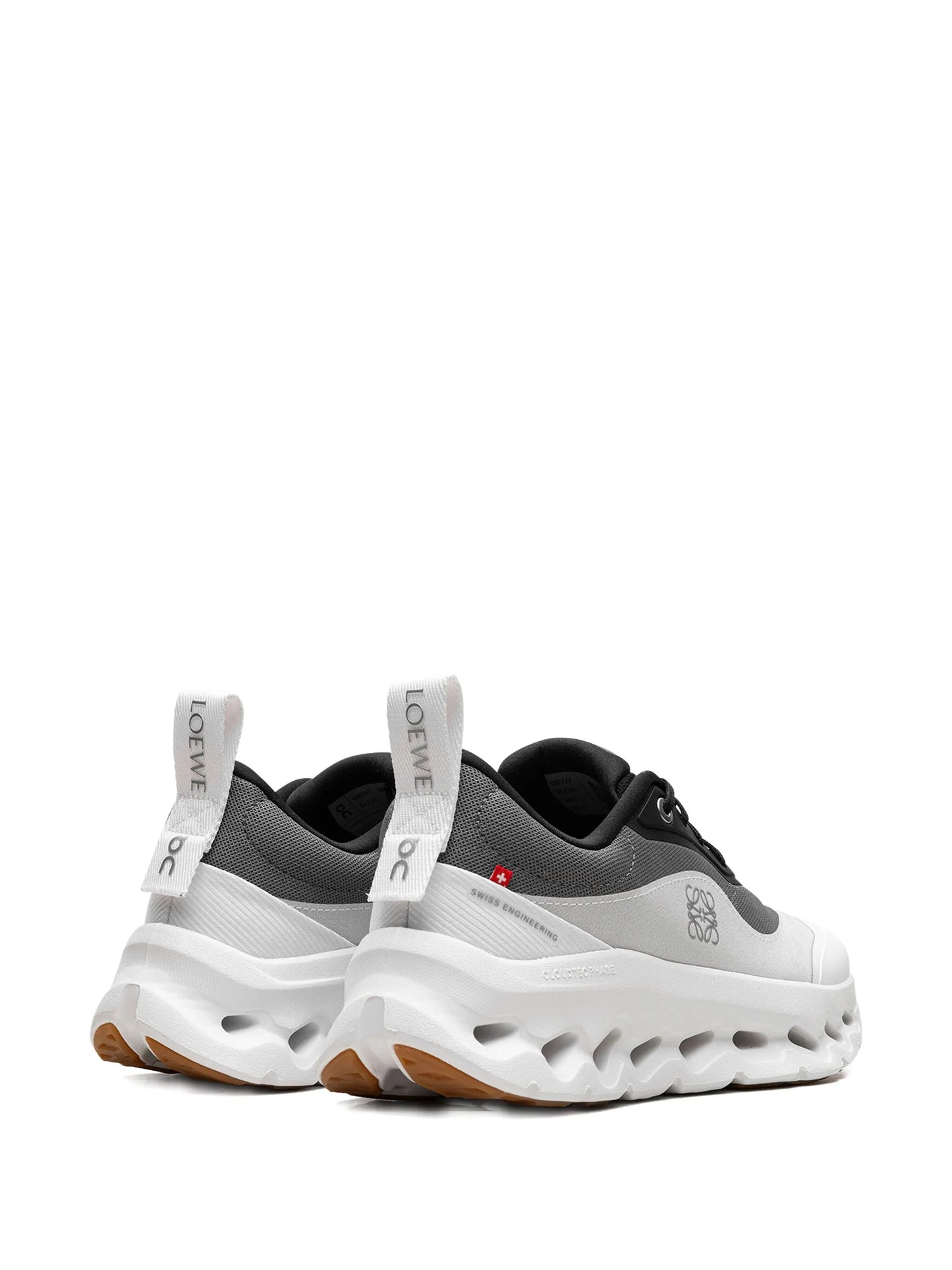 On Cloudtilt - Sleek Comfort & Performance