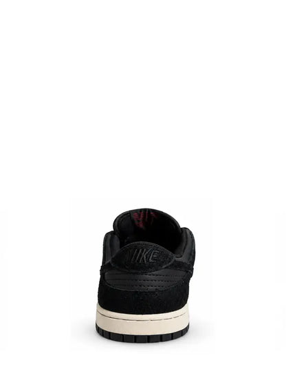 Nike SB Dunk Low Premium - Off-Noir / Black Suede