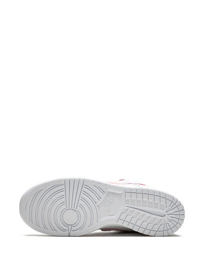 Nike SB Dunk Low x Parra "White/Pink-Multi"