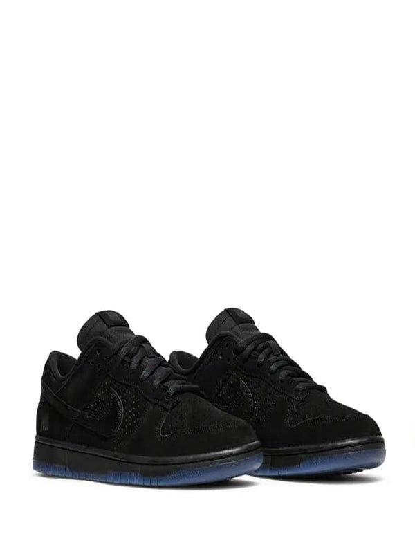 Undefeated x Nike SB Dunk Low "5 On It" - Black