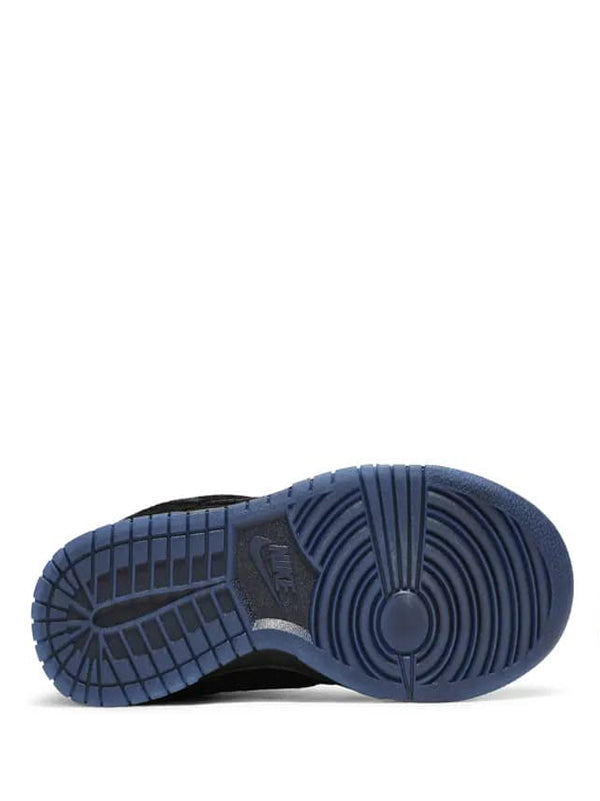 Undefeated x Nike SB Dunk Low "5 On It" - Black