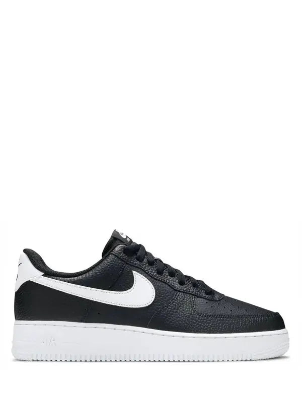 Nike Air Force 1 '07 – Black / White